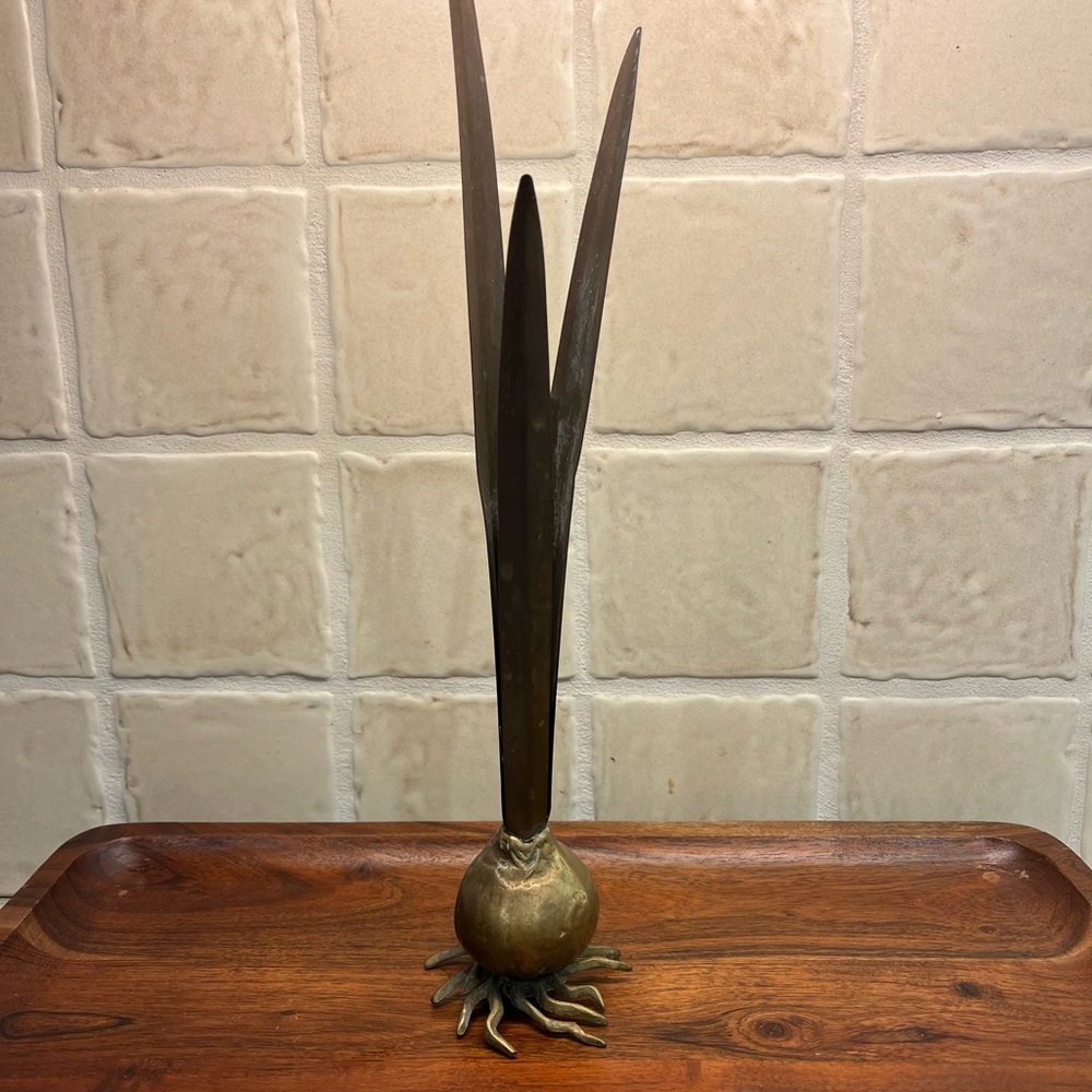 Vtg Carnevale garlic onion bulb  Bud Vase Verdigris  Brass 13" Modernist Garden